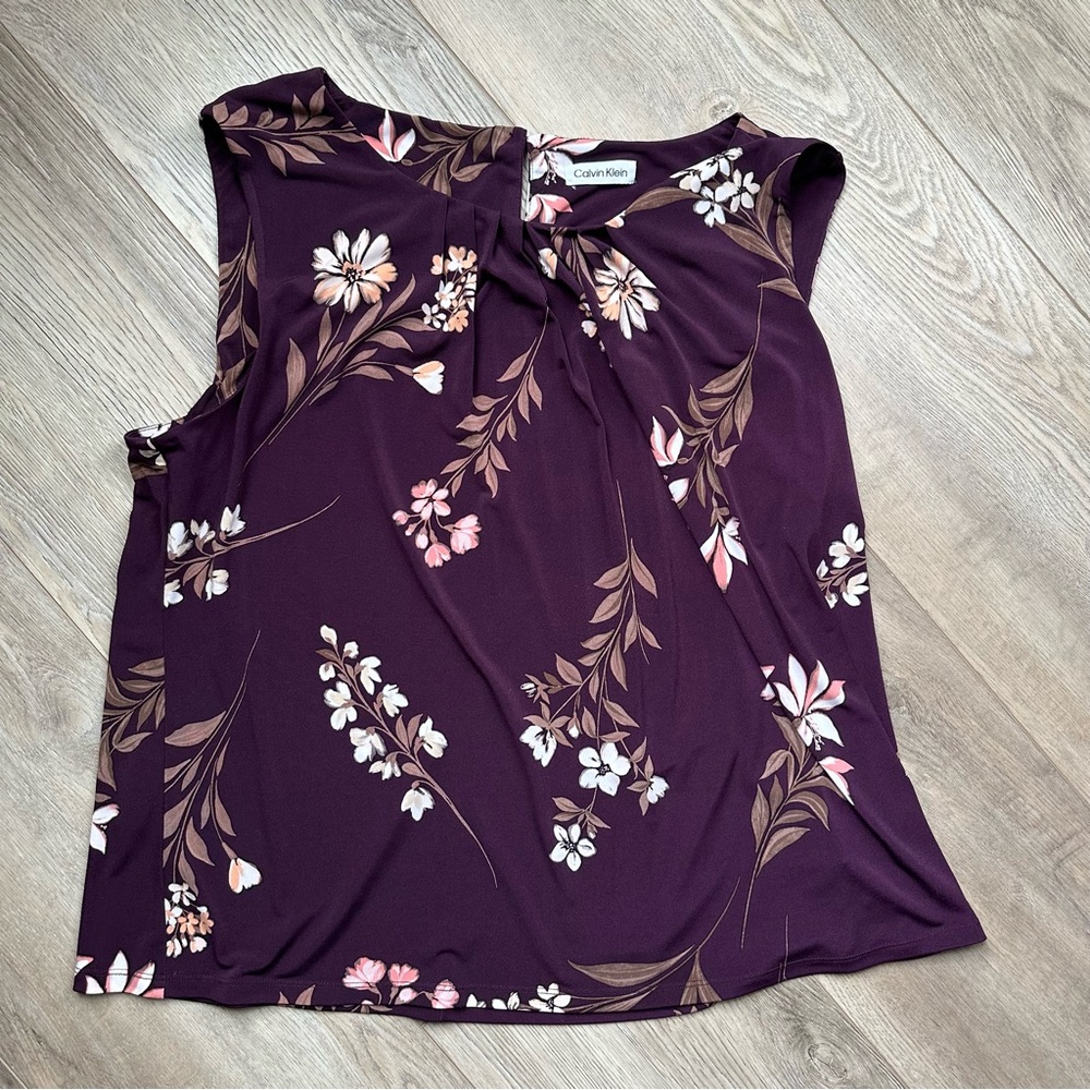 Calvin Klein Women's Floral Sleeveless Blouse Maroon